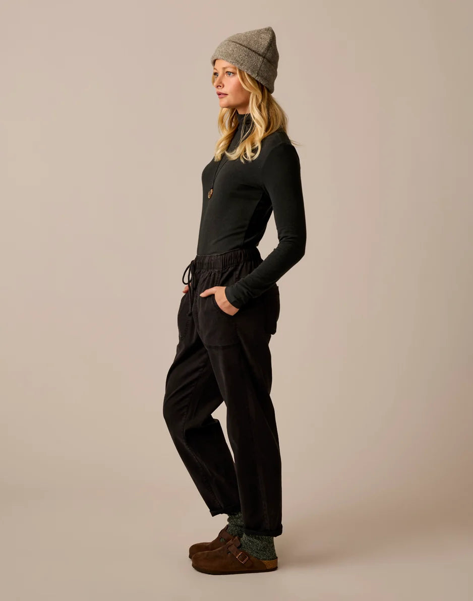 Lea Tissue Turtleneck: Black