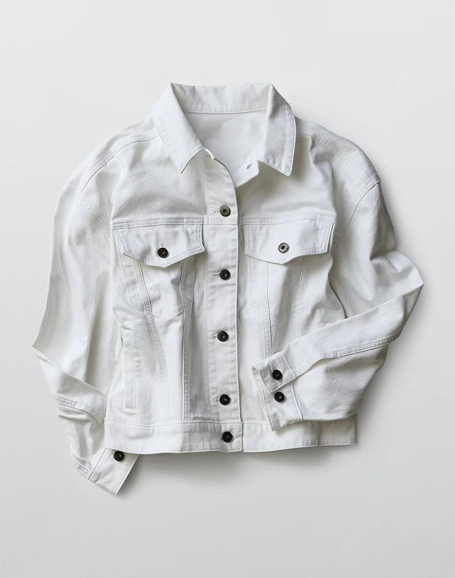 Axel Trucker: White