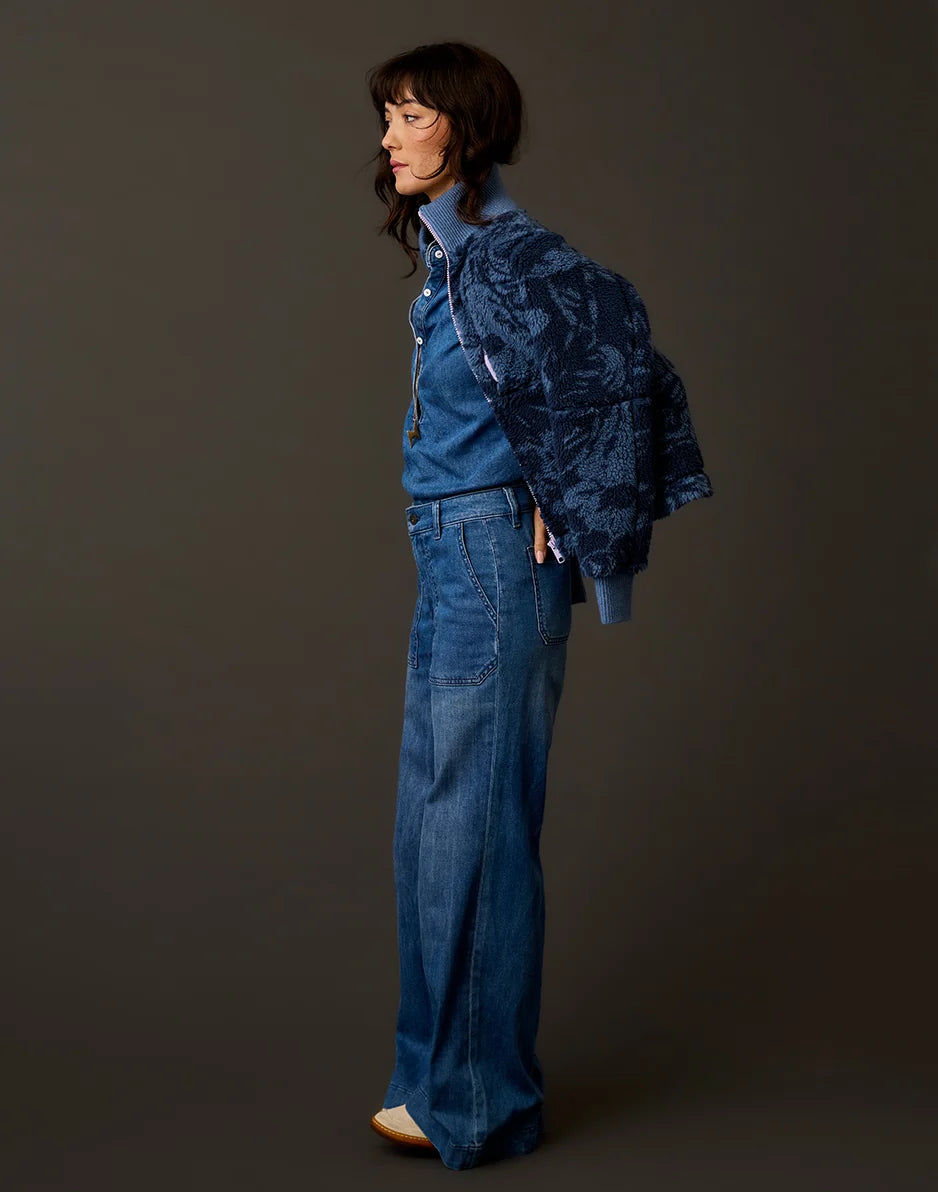 Cora Fleece Jacket: Dark Sapphire Wilds