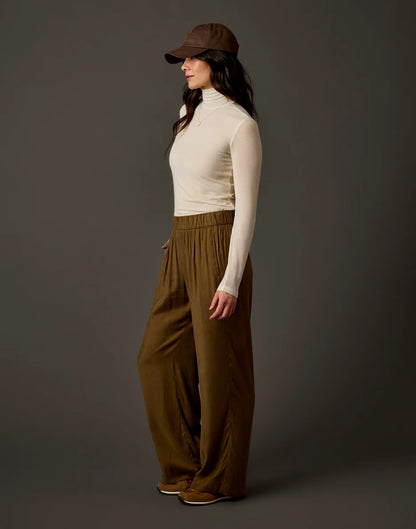 Lea Tissue Turtleneck: Birch