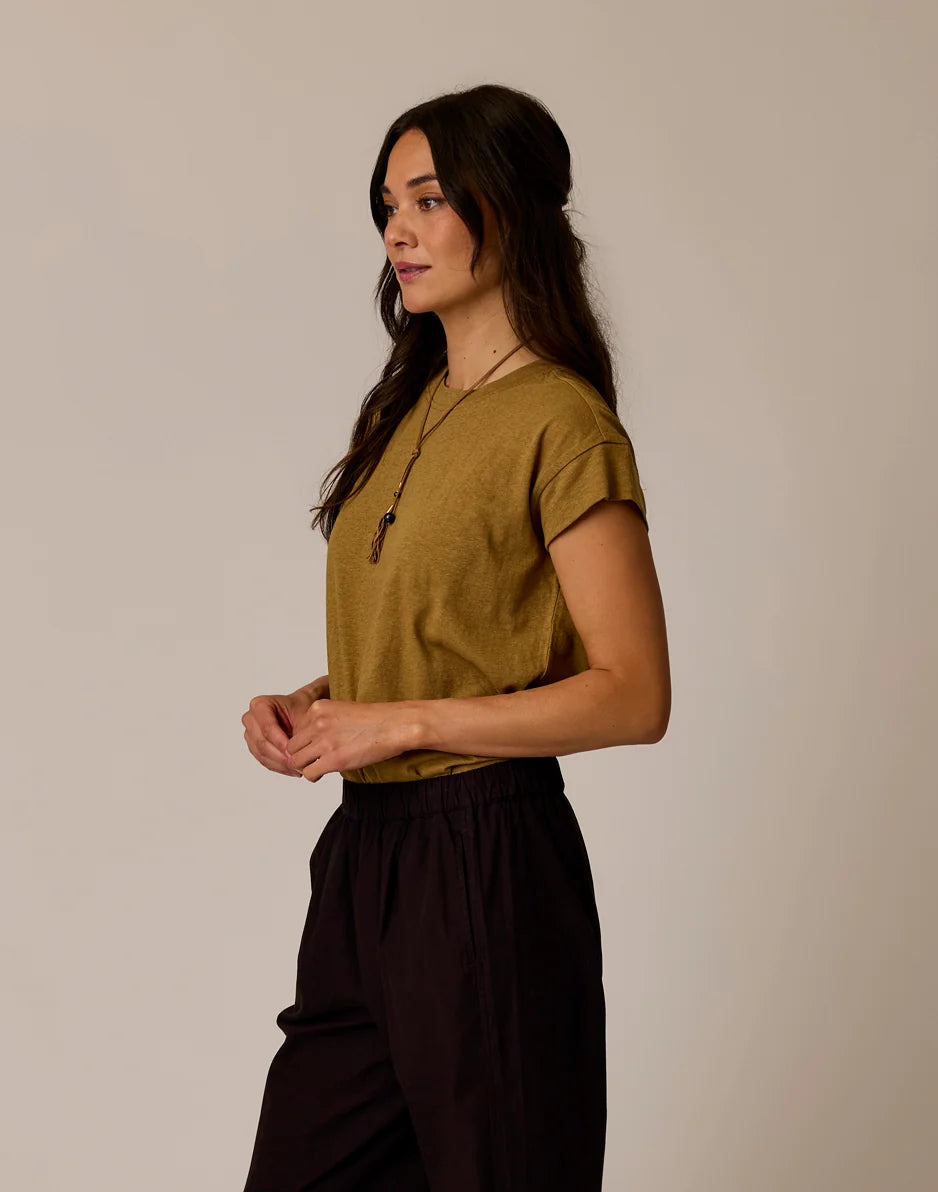 Astrid Hemp Tee: Golden