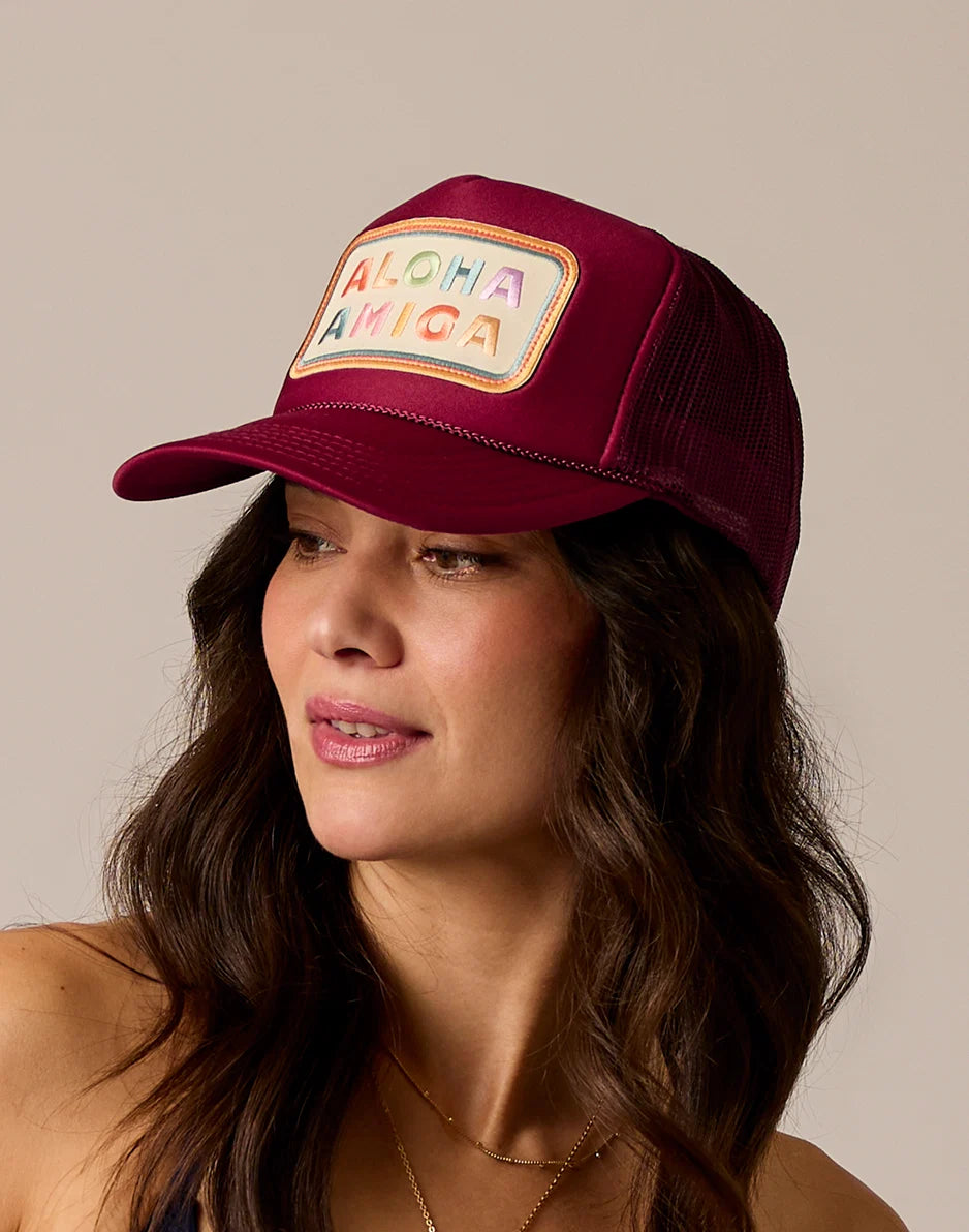 Aloha Amiga Trucker: Maroon