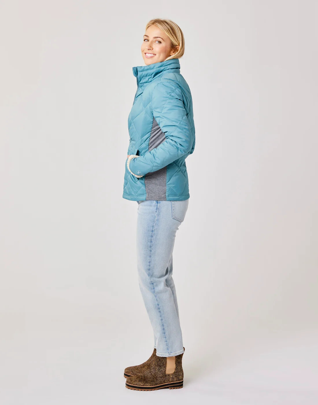 Horizon Down Jacket: Hydro - FINAL SALE
