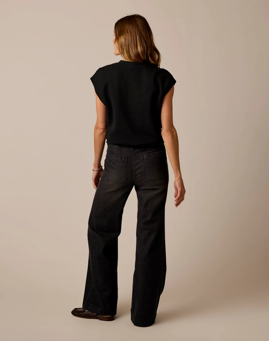 Cate Pullover: Black