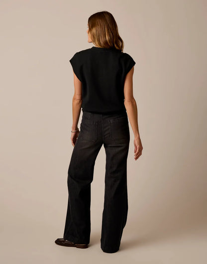 Cate Pullover: Black