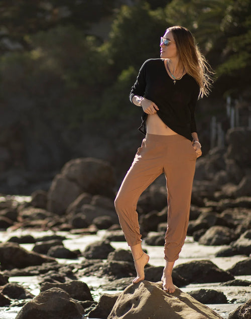 Avery Beach Pant: Rum - FINAL SALE