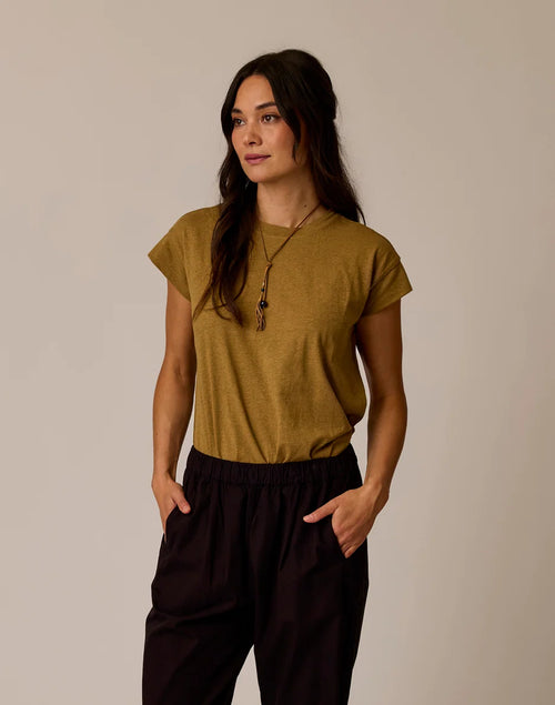 Astrid Hemp Tee: Golden