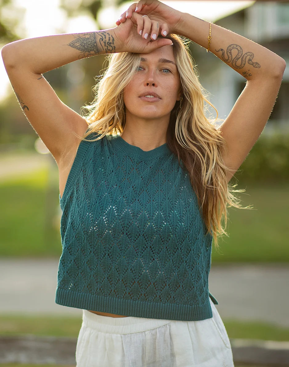 Fox Sweater: Nightdive