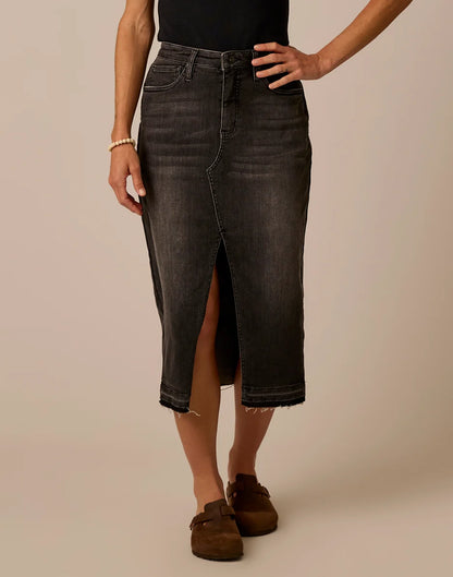 Atlas Denim Skirt: Washed Black