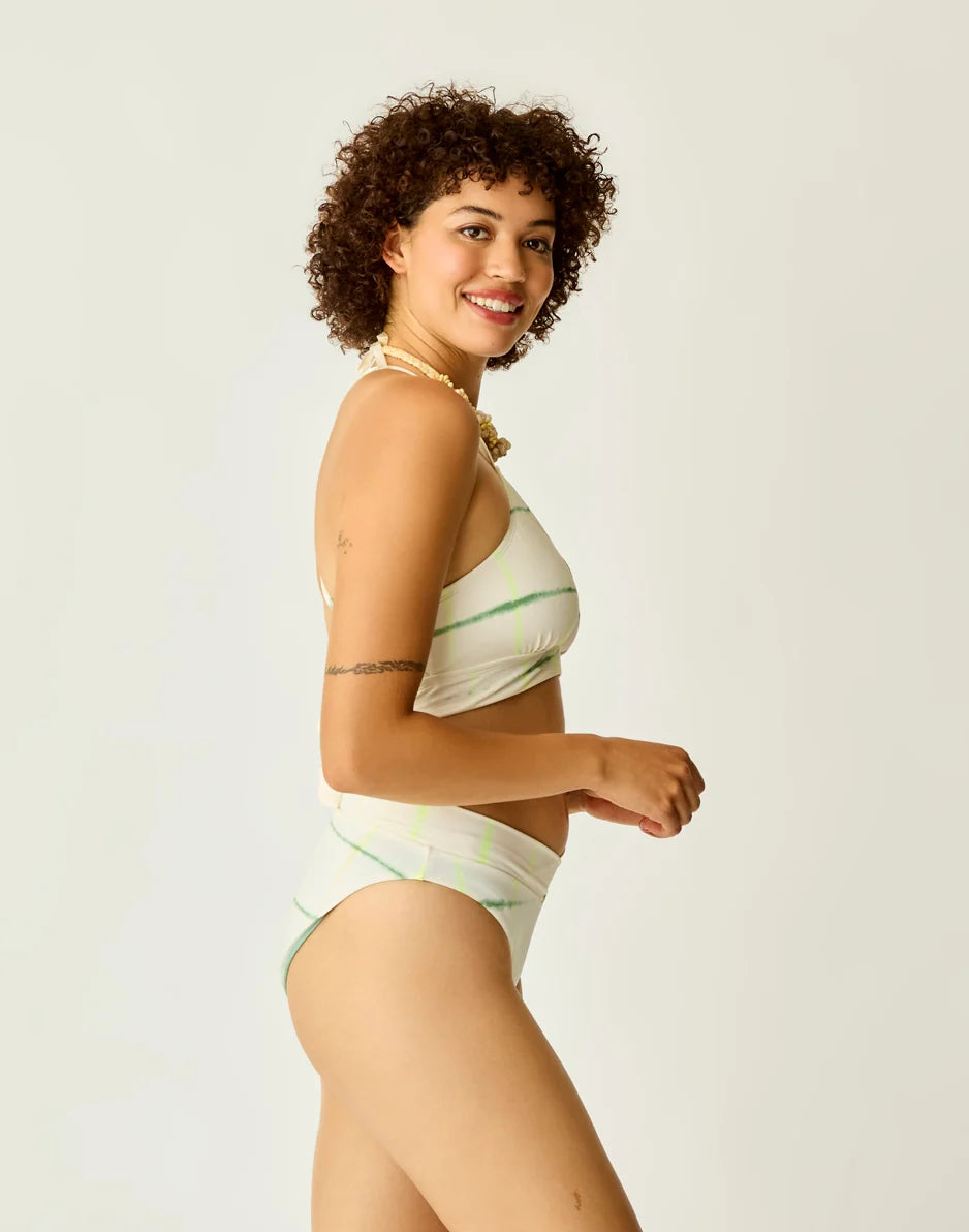 Mae Bottom: Aura