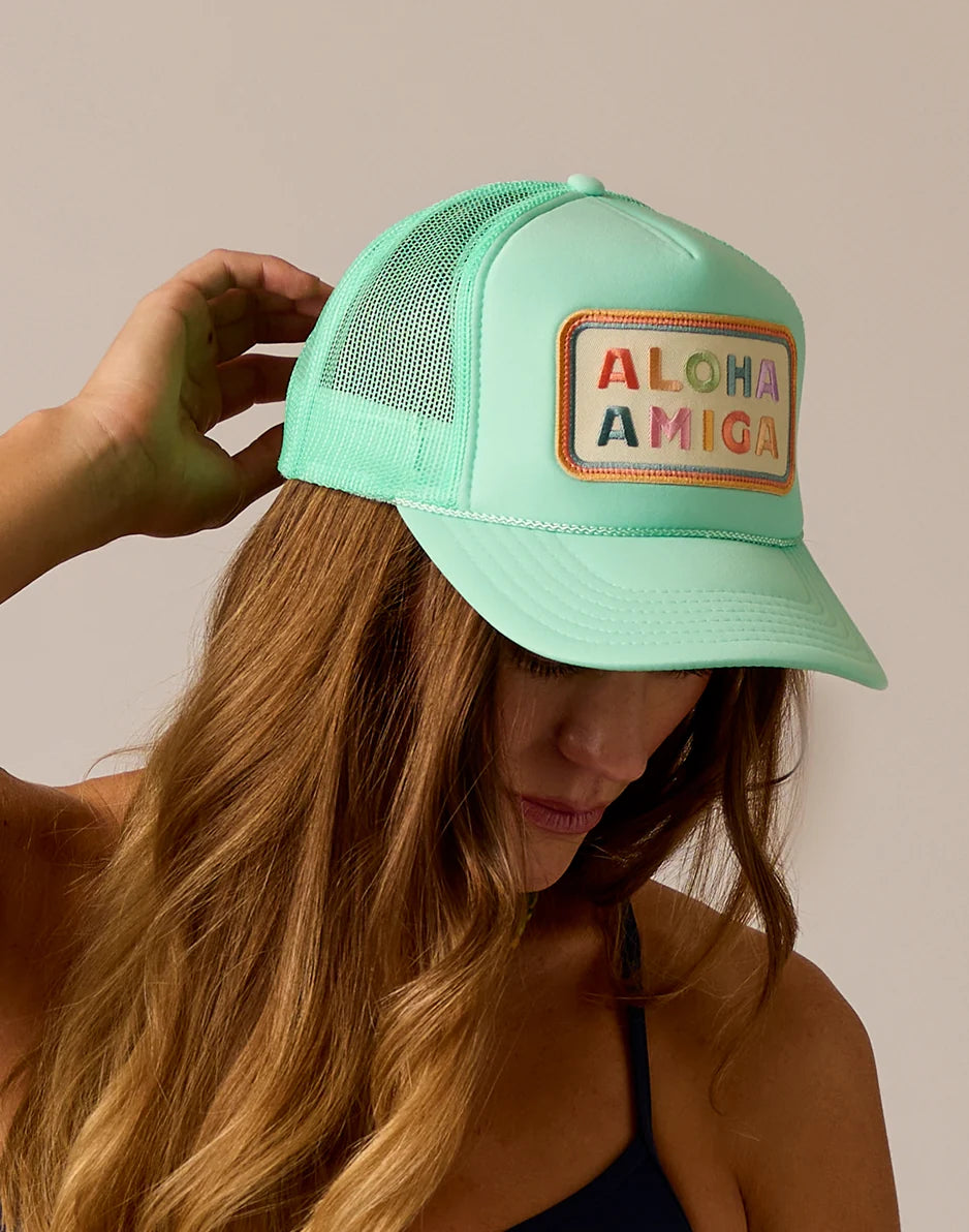 Aloha Amiga Trucker: Seafoam