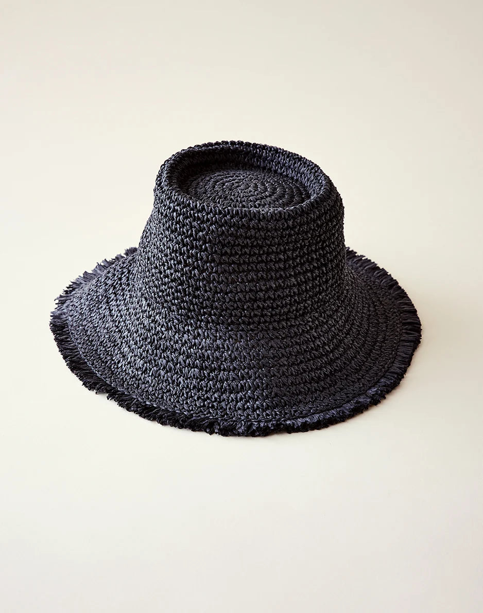 Dawn Packable Hat: Black
