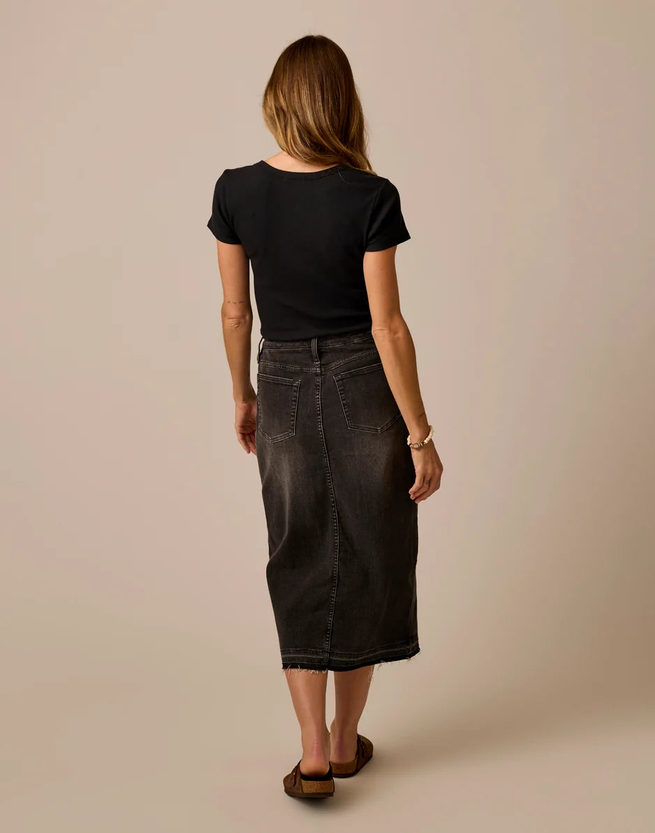 Atlas Denim Skirt: Washed Black